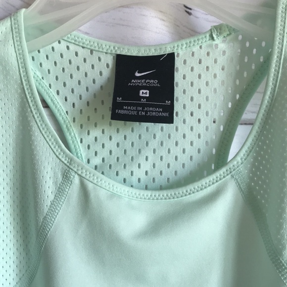 Nike Pro Hypercool tank top - Picture 2 of 9
